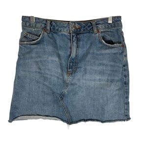 Topshop Womens 8 Blue Denim Jean Mini Skirt High Rise Mini Frayed Hem Pockets
